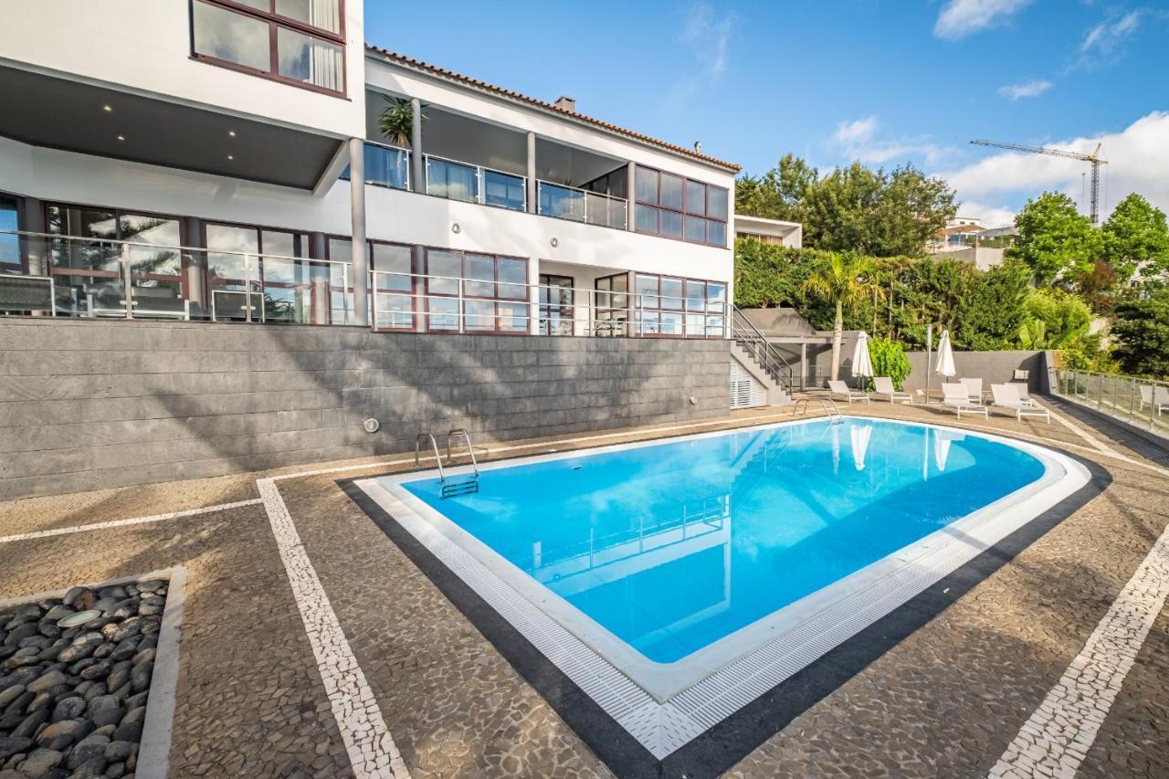 Ample Villa With Pool And Gorgeous Ocean View Funchal  Luaran gambar
